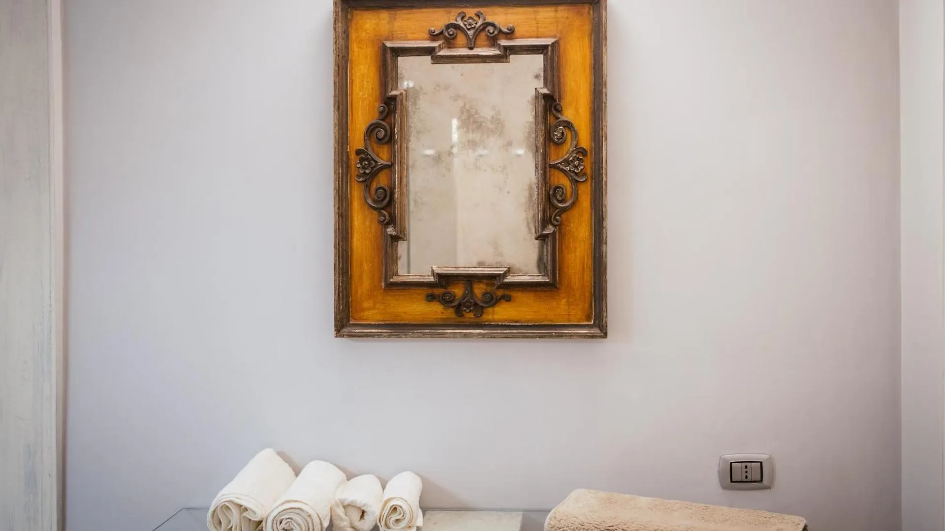 Calefati Suite 54 Bari 0*,  Włochy